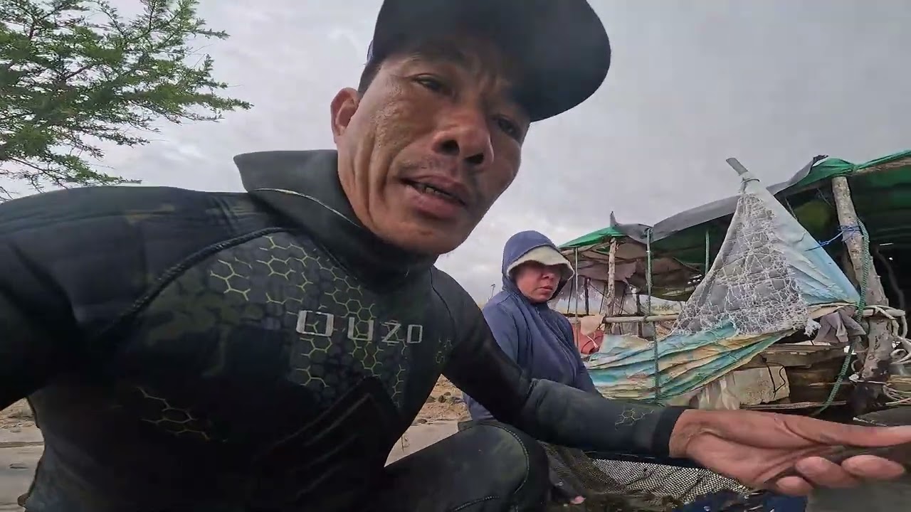 Vì cơm áo gạo tiền cần phải cố gắng từng ngày lo cho các con