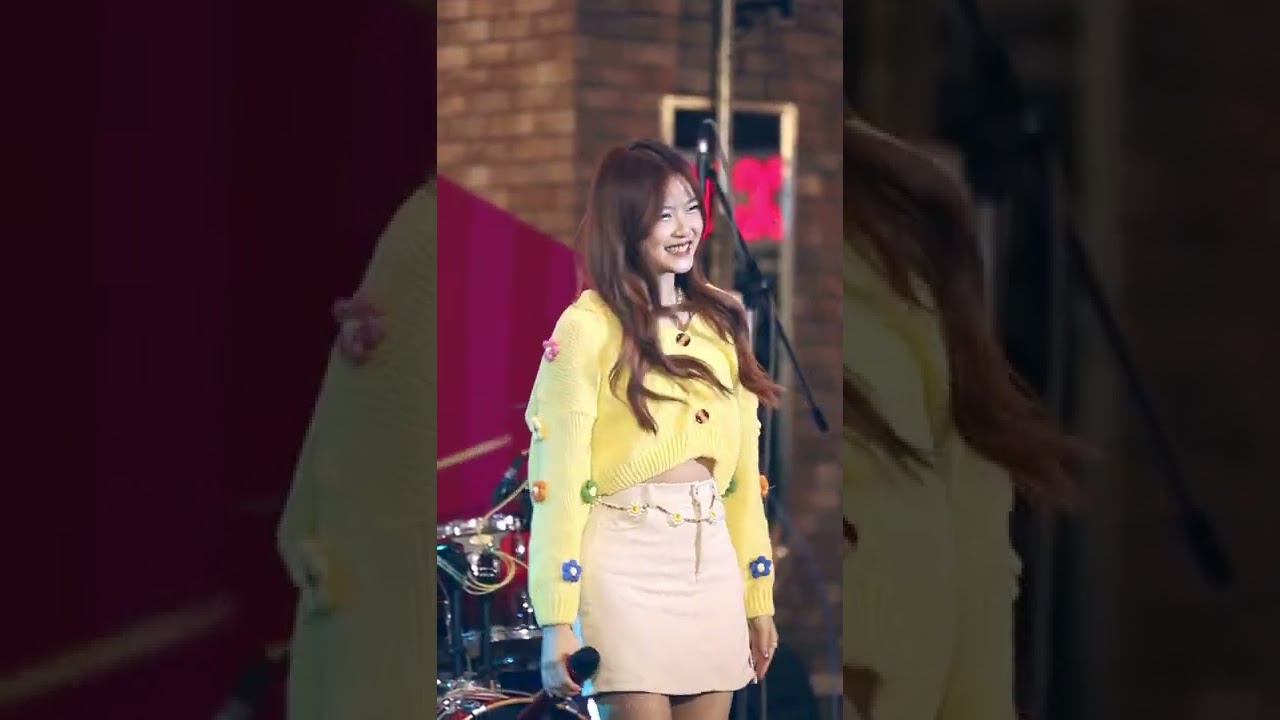 PiXXiE  - นะครับ (ได้ไหม) (Cover) @ Grand Opening Terminal 21 Rama 3 (Mabelz Focus)