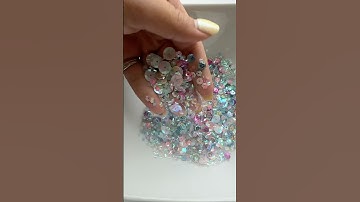 #glitter #sequins #shakercaketopper #caketoppertutorial #craftingideas #craftingtips