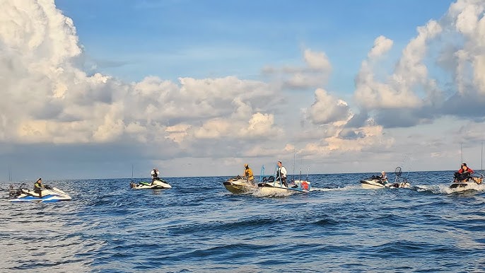 THIS is Why I Bought a Fishing JETSKI ** 32 MILES OFFSHORE!! 