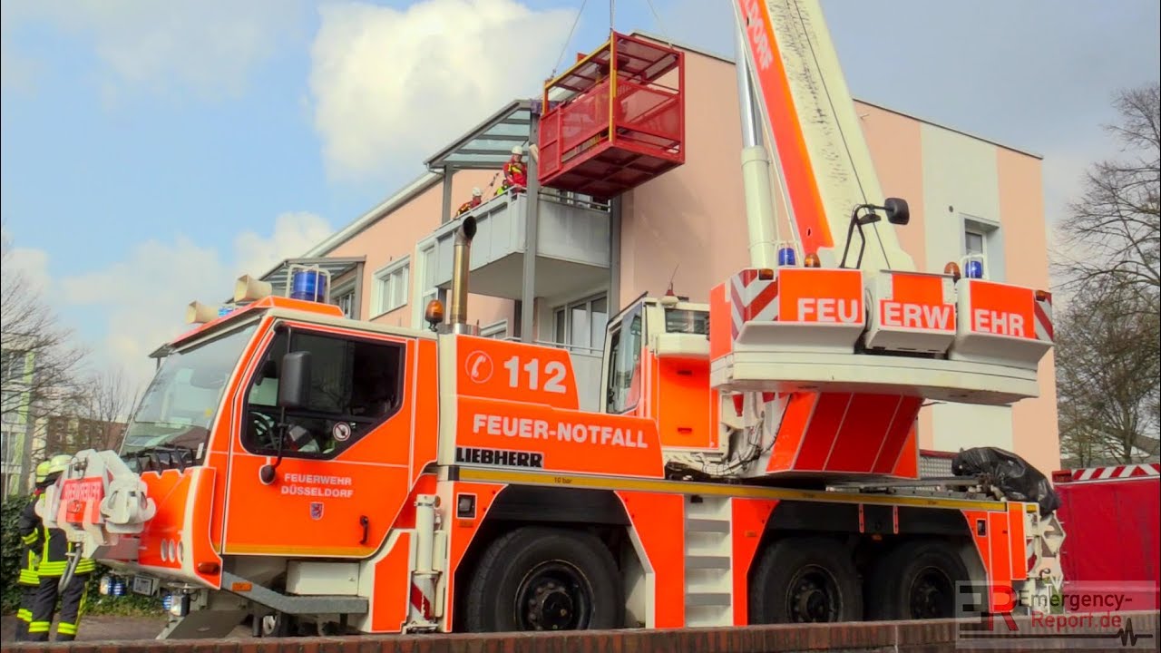 [PATIENTENRETTUNG MIT FEUERWEHRKRAN] - Sonderfahrzeuge der Feuerwehr Düsseldorf im Einsatz -