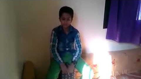 تلاوة متواضعة من سورة الحجرات للطفل اليمني أنس نبيل