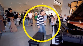 Download Lagu A Girl Finds Public Piano at Shopping Mall And Suddenly Plays \ MP3