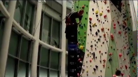 Crate Stacking Crash!