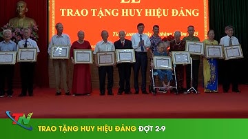 Trao tặng Huy hiệu Đảng đợt 2-9