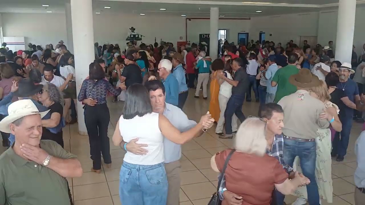 Baile da terceira idade.