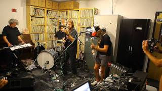 Wooden Shjips - Home (Live on KXLU) chords