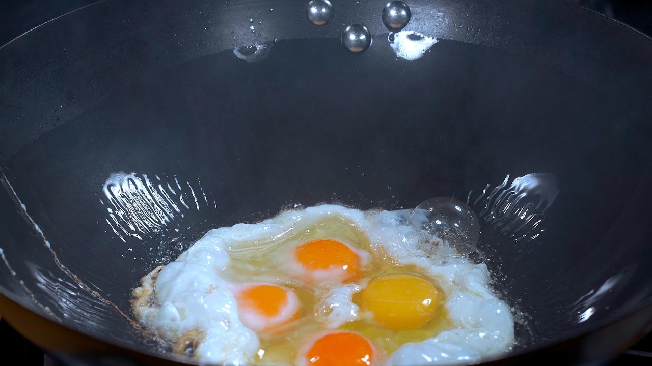 俗话说“白菜豆腐保平安”十分钟就能搞定的三鲜汤，白菜甜，豆腐嫩，鸡蛋香，汤香味美，别提有多好喝#like #美食教程 #cooking