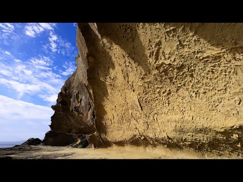 三重 熊野 鬼ヶ城の大岩壁｜熊野灘に息づく地球の鼓動【Japan 1 Minute