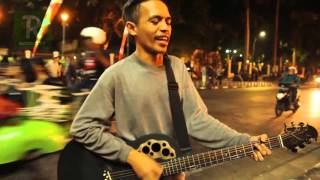 Download Pengamen Jogja Bersuara Emas - All Of Me - Jhon Legend Cover Pengamen Video MP3 Pengamen Jogja Bersuara Emas - All Of Me - Jhon Legend Cover Pengamen