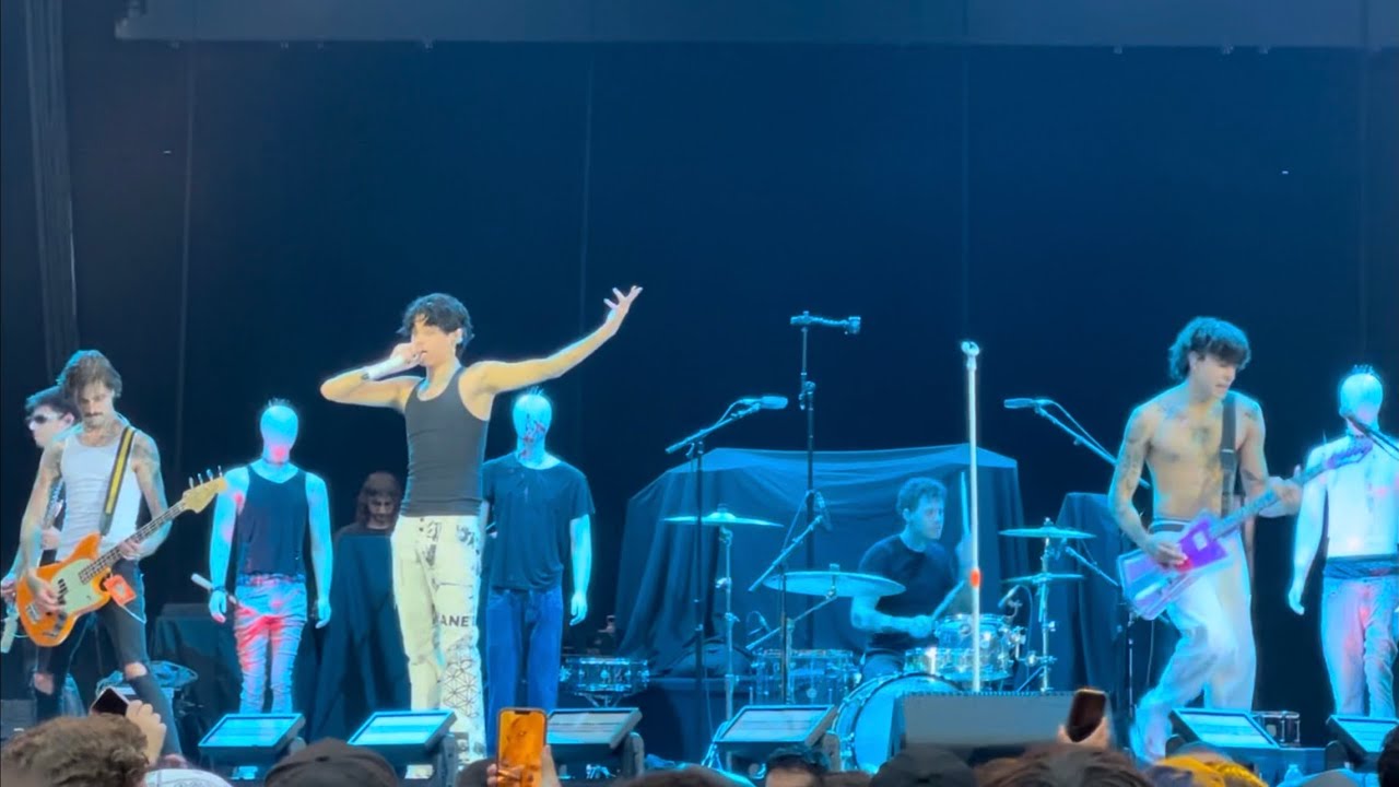 Landon Barker - Die in California (Live at BMO Stadium, Los Angeles, CA ...