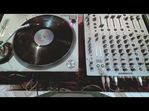 Ezee Possee - Everything Starts With An E (Kinky Soundclash Mix)
