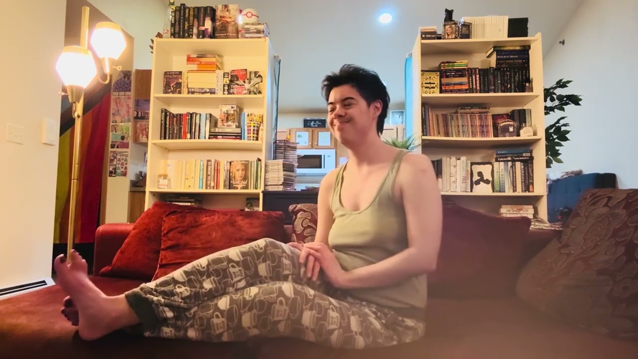 First Video | Booktube! Life as a Bookslump becomes more Productive with Reading 