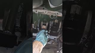 видео: Audi A3 8P 1.9TDI BLS, big end bearing replacement, смяна на биелни лагери, обслужване на двигателя. картинка: Audi A3 8P 1.9TDI BLS, big end bearing replacement, смяна на биелни лагери, обслужване на двигателя.