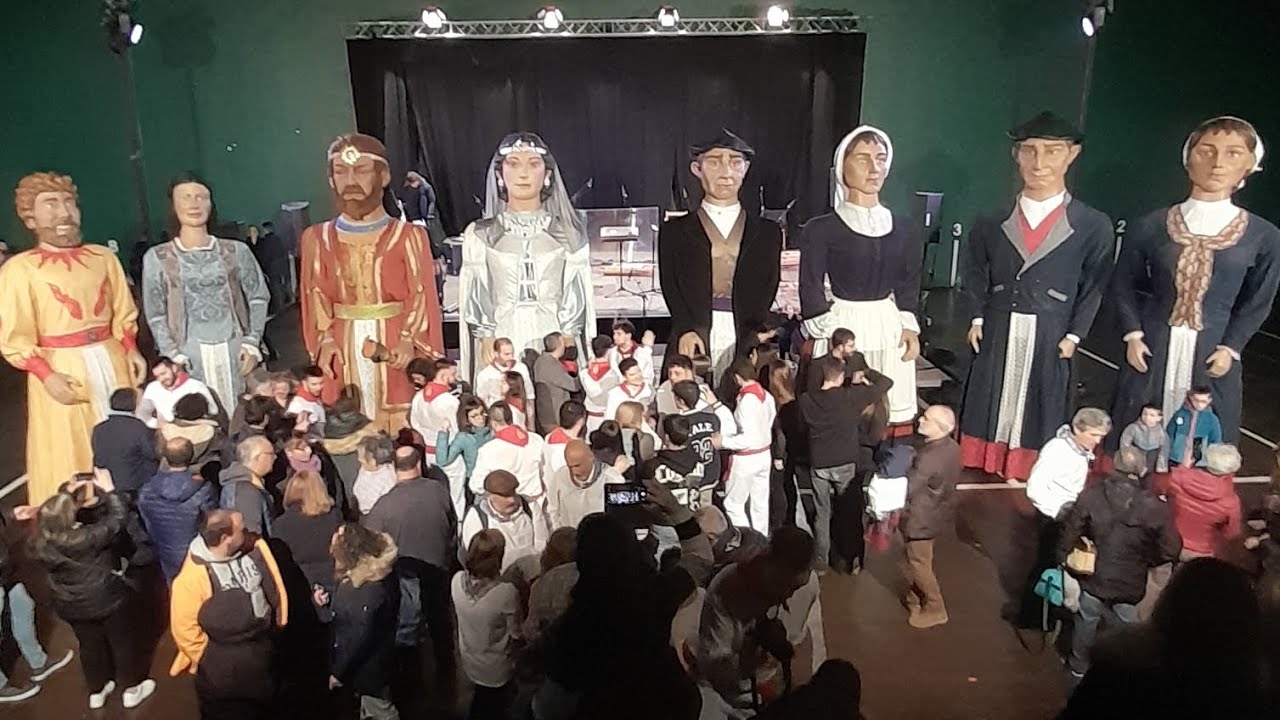 Zizurreko erraldoien ikuskizuna/Espectaculo gigantes de Zizur