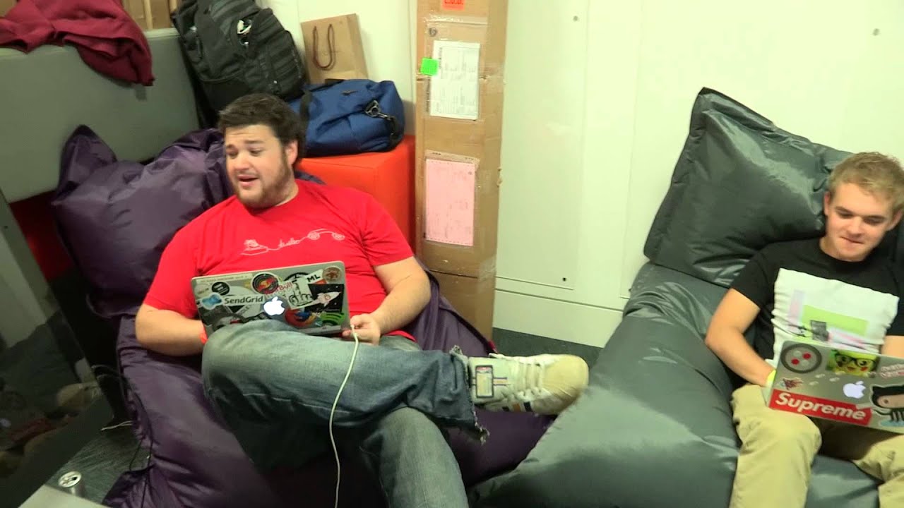 Digital Sizzle 6 - Art Hackathon: The Observer Overview