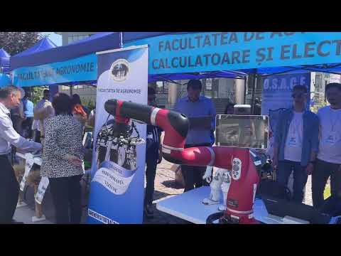 Robot industrial multifunctional, realizat de studenti din Craiova