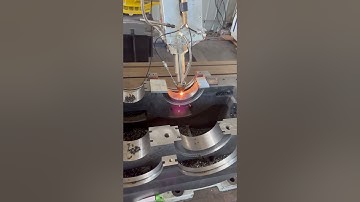 Laser cladding of cast iron bearing seats is the same as the video I shared before. #lasercladding