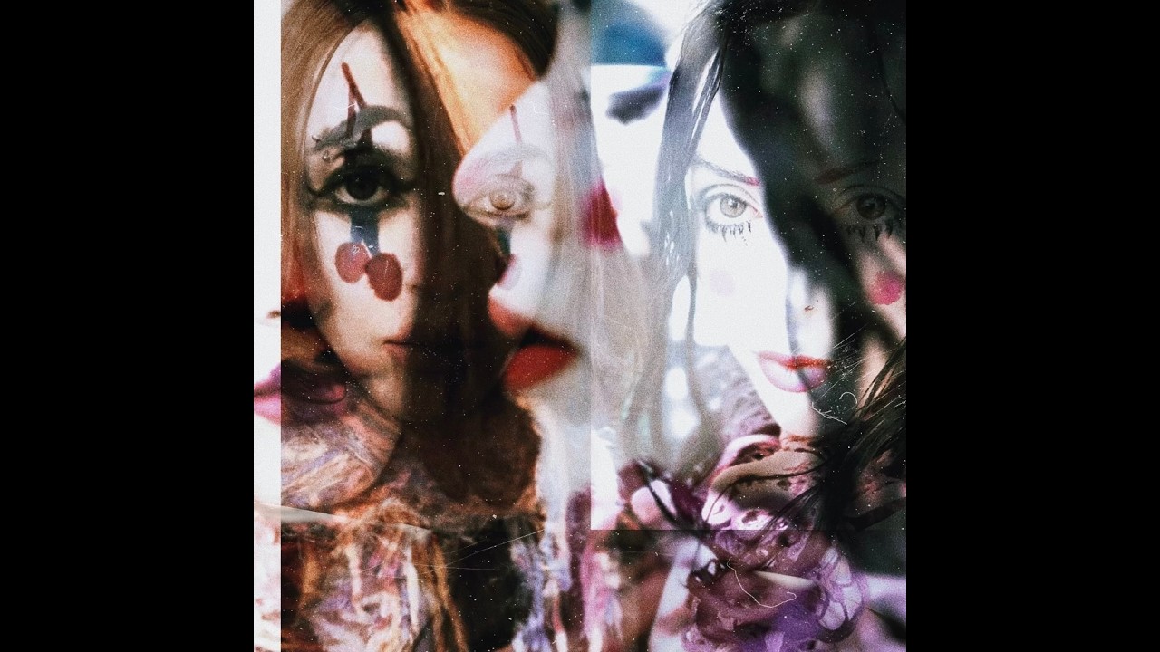 Carnival - No Frills Twins