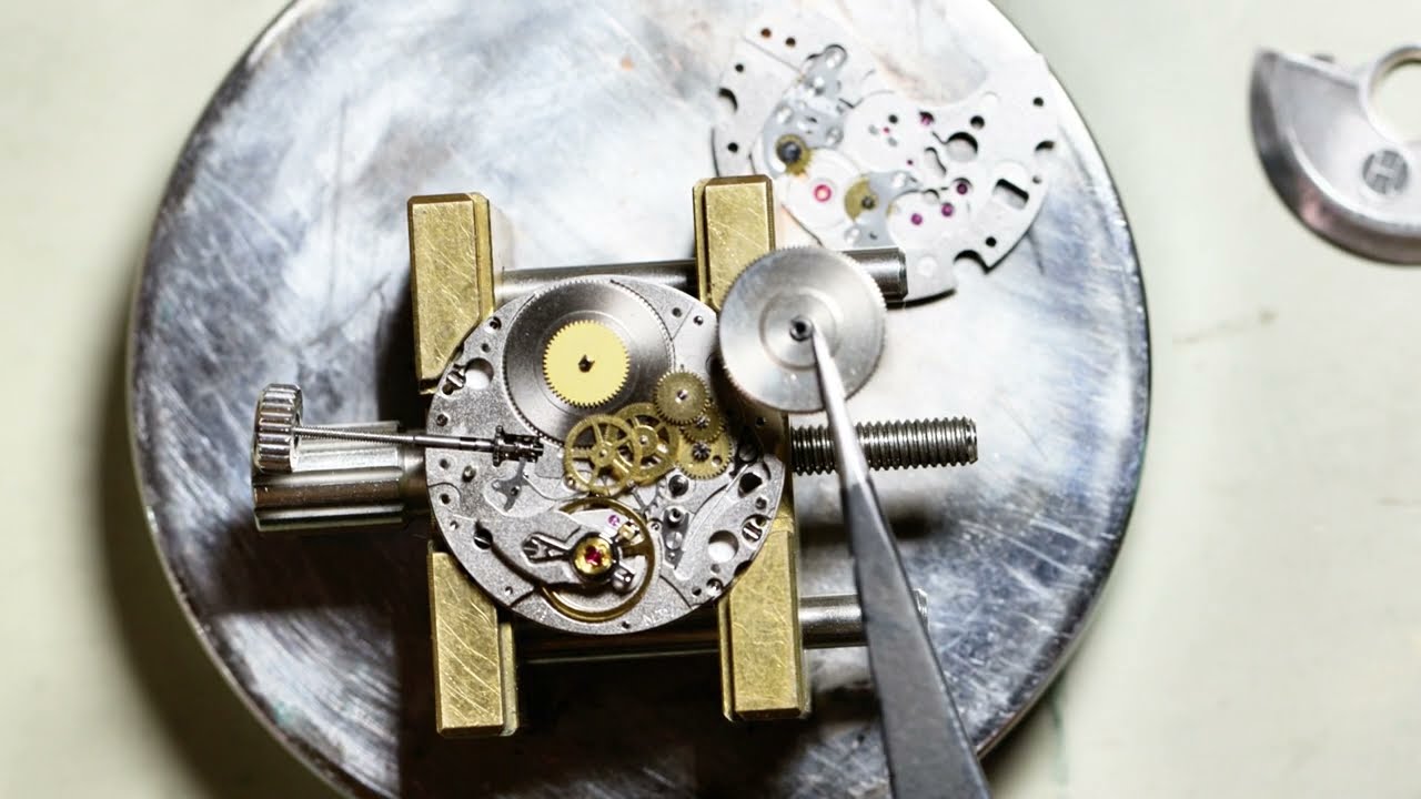 Обзор швейцарского механизма La Joux Perret G100