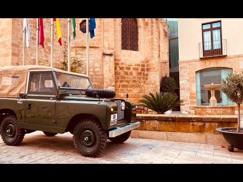 land-rover-series-2-iia-green-bronze-with-canvas-sand