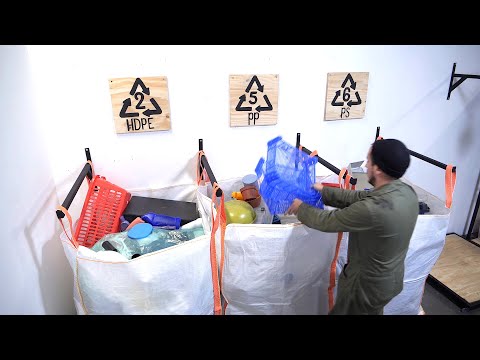 Video: Plaståtervinningsanläggning. Plastuppsamlingsplats