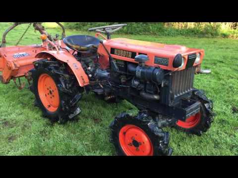 Kubota B7000 4WD