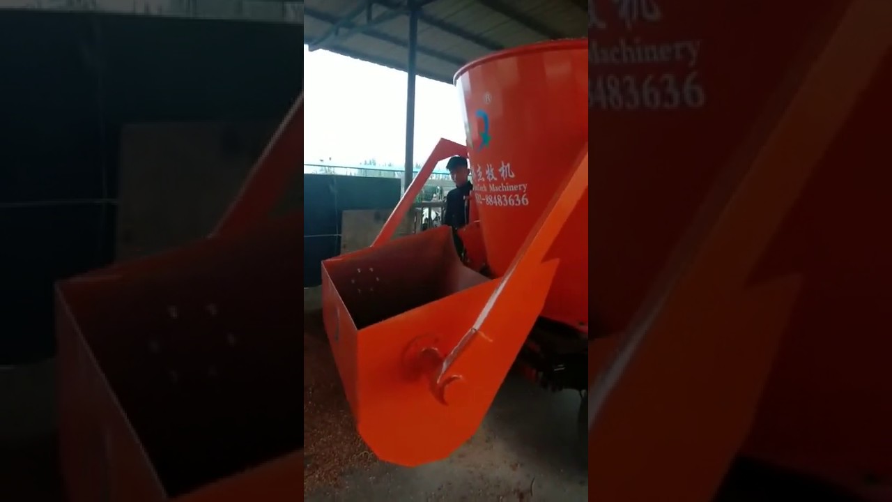 TMR Mixer Feeder With Self Loading Bucket