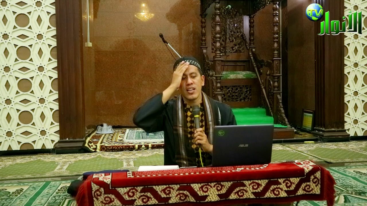 Hukum mengusap wajah setelah sholat Ustad Anwar Musyaddat