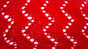 Ажурный узор зигзаг. Видео урок вязание на спицах для начинающих. Zigzag openwork pattern knitting