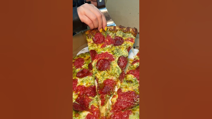 The PESTO PEPPERONI PIZZA from Nuovo York Pizza in NYC’s East Village!! 🍕🔥🤤 #DEVOURPOWER