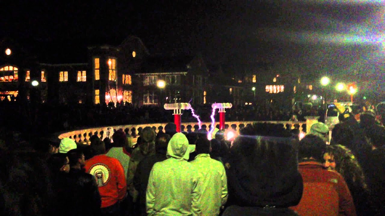Tesla Coil Dueling Banjos YouTube