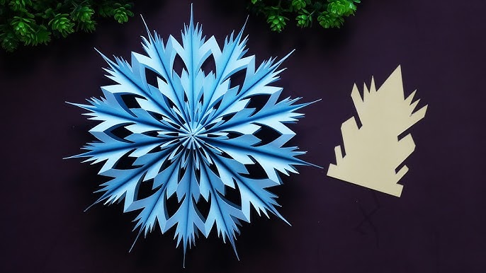 Set of 3 Extra Large 16 Inch Hanging Snowflakes Decorations, 3d