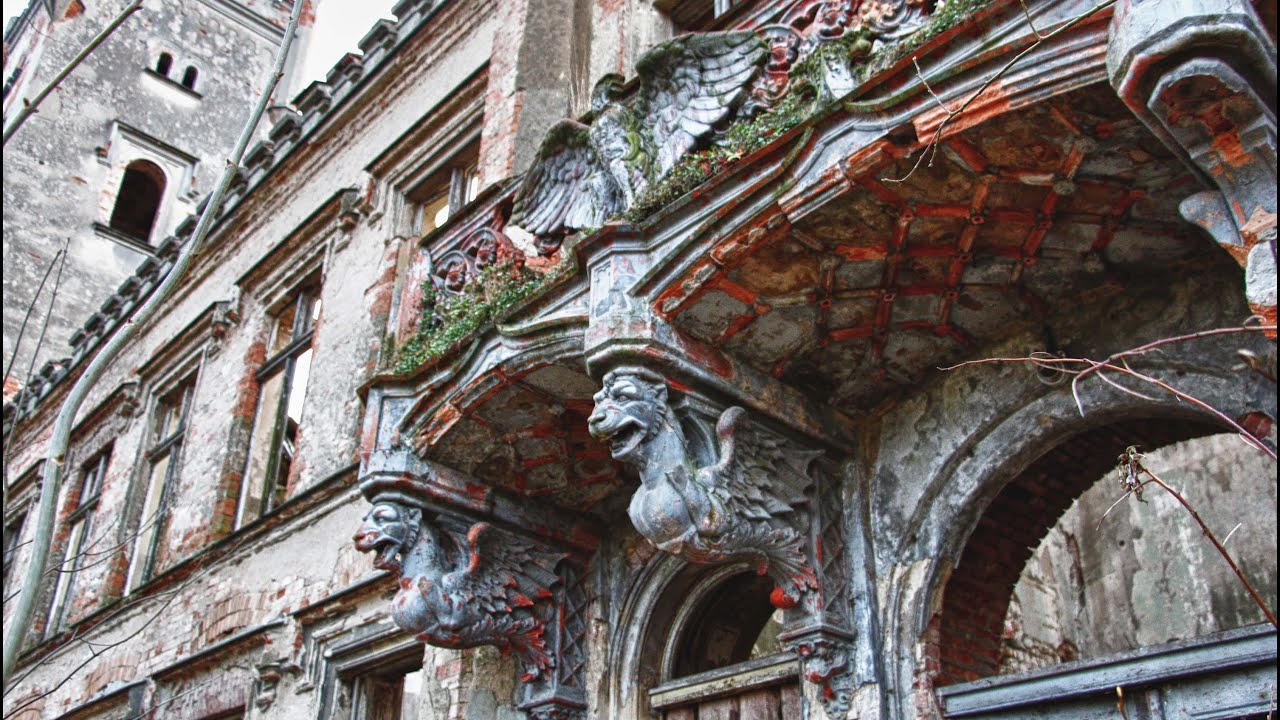 Lost Places: Schloss Warburg House