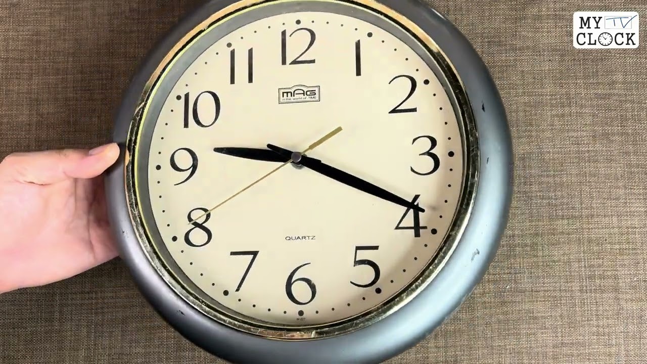 MAG W-227 Round Plastic Frame Wall Clock 29cm Arabic Numerals Sand Yellow Dial 丸型プラスチックフレーム壁掛け時計
