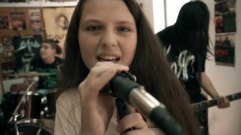 Магдалена Александрова-Не мога да спра/ Magdalena Alexandrova-I can't stop-Official Music Video 2020