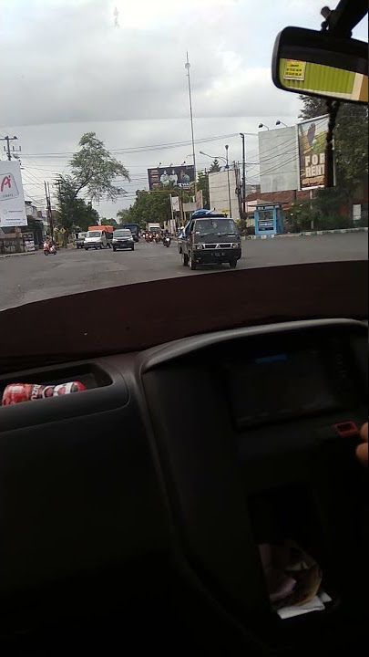 vidio mentahan naik mobil di lampu merah || story wa dan ig