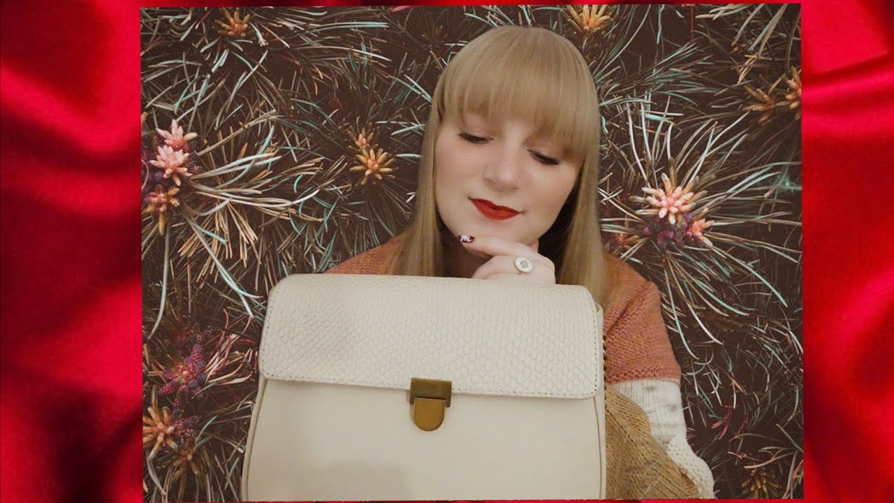 🎄What's in my bag🎄[ASMR]