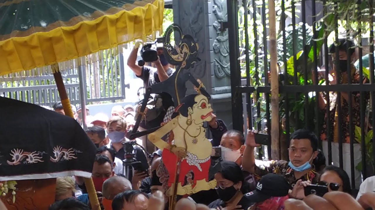 Bakal kangen Kelingan Suarane Bagong, Galak'e Baladewa, Suara Gede