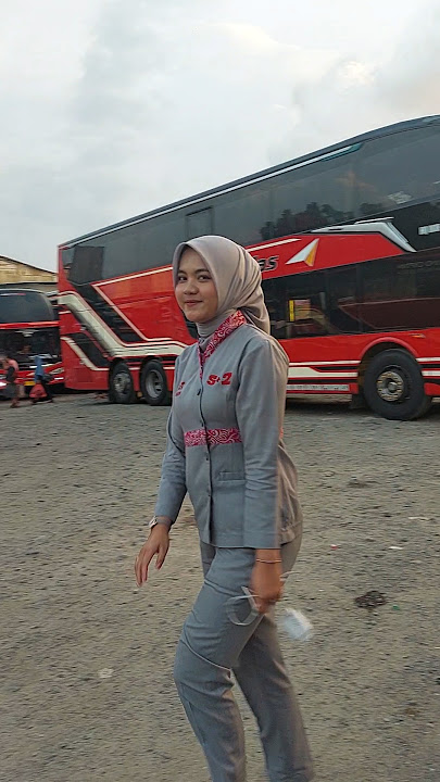 Kak Desbita ‼️ persiapan keberangkatan bus Best Premium #bus #bestpremium #pramugari #videoshort