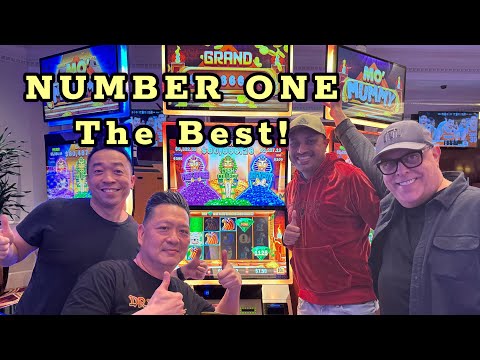 GROUP PULL JACKPOT! ​⁠@AlbertsSlotChannel @TheLaughingLion @DGProduction777 @aaronsslotchannel9069