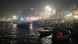 SUR LE GANGE   VARANASI   JANVIER 2024