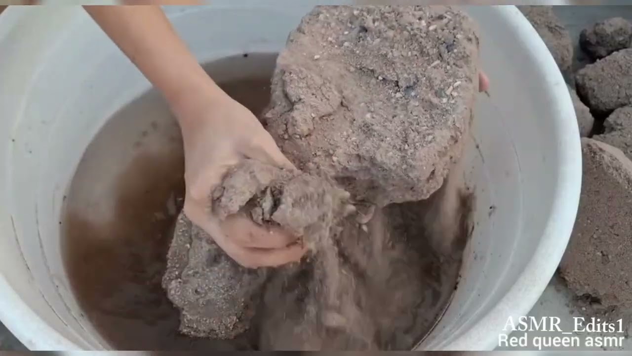 BLACK SUPER DUSTY CHARCOAL CRUMBLING ASMR 🌪️🖤#asmr #satisfying #charcoal 