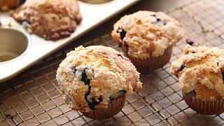 香酥蓝莓马芬 秒杀甜品店的马芬配方 Fluffiest Blueberry Muffin Recipe