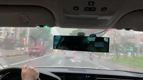 在台中市下雨天開車就是這樣