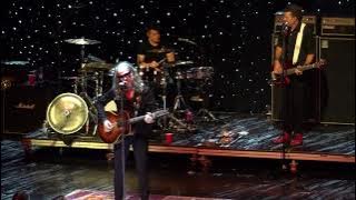 2019 04 14 Collective Soul - Needs