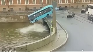 Video Bus Plunges Off A Bridge In The Russian City Of St Petersburg