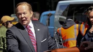 Melissa McCarthy's Sean Spicer Impression Just Won Her an Emmy