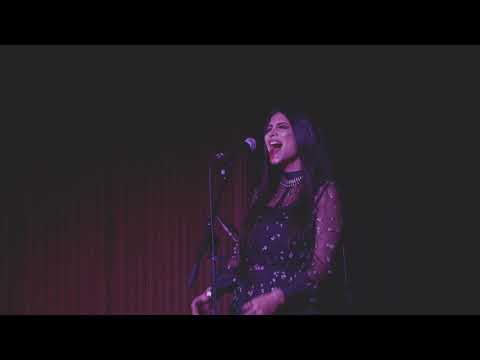 Shruti Haasan - Wash Me Away (Live at Laylow) [London UK].