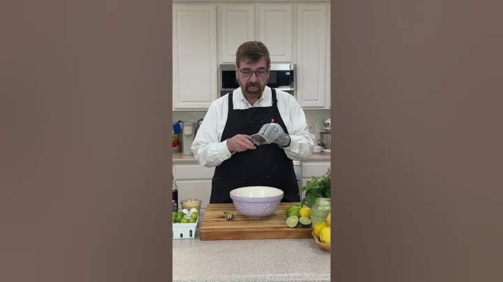 Tip of the Day | Protect Your Hands with Cut-Resistant Gloves! 🔪🧤